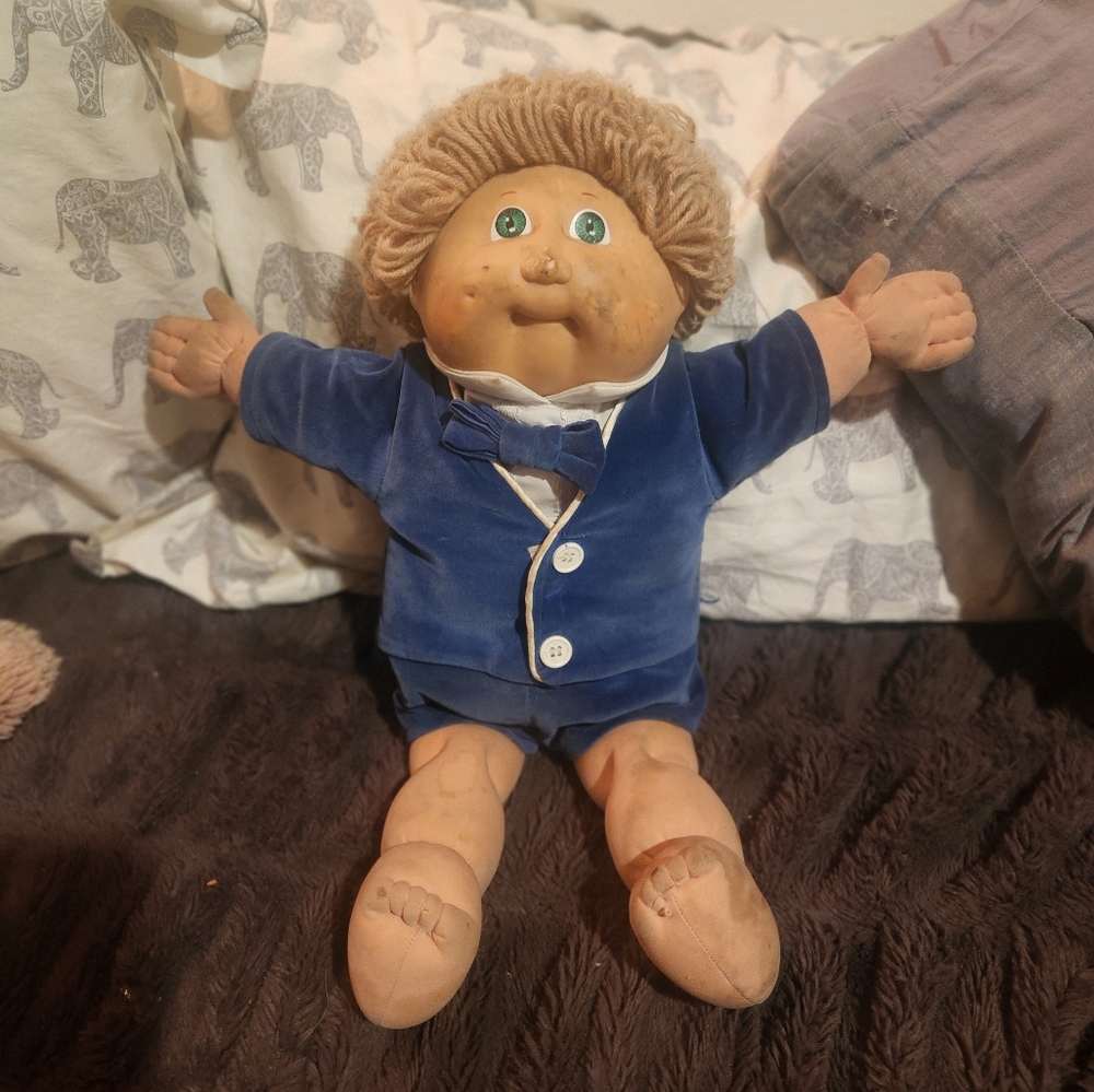 Vintage 1982 Cabbage Patch Doll Yellow Hair Boy Blue Eyes Blue Velvet Shorts Set